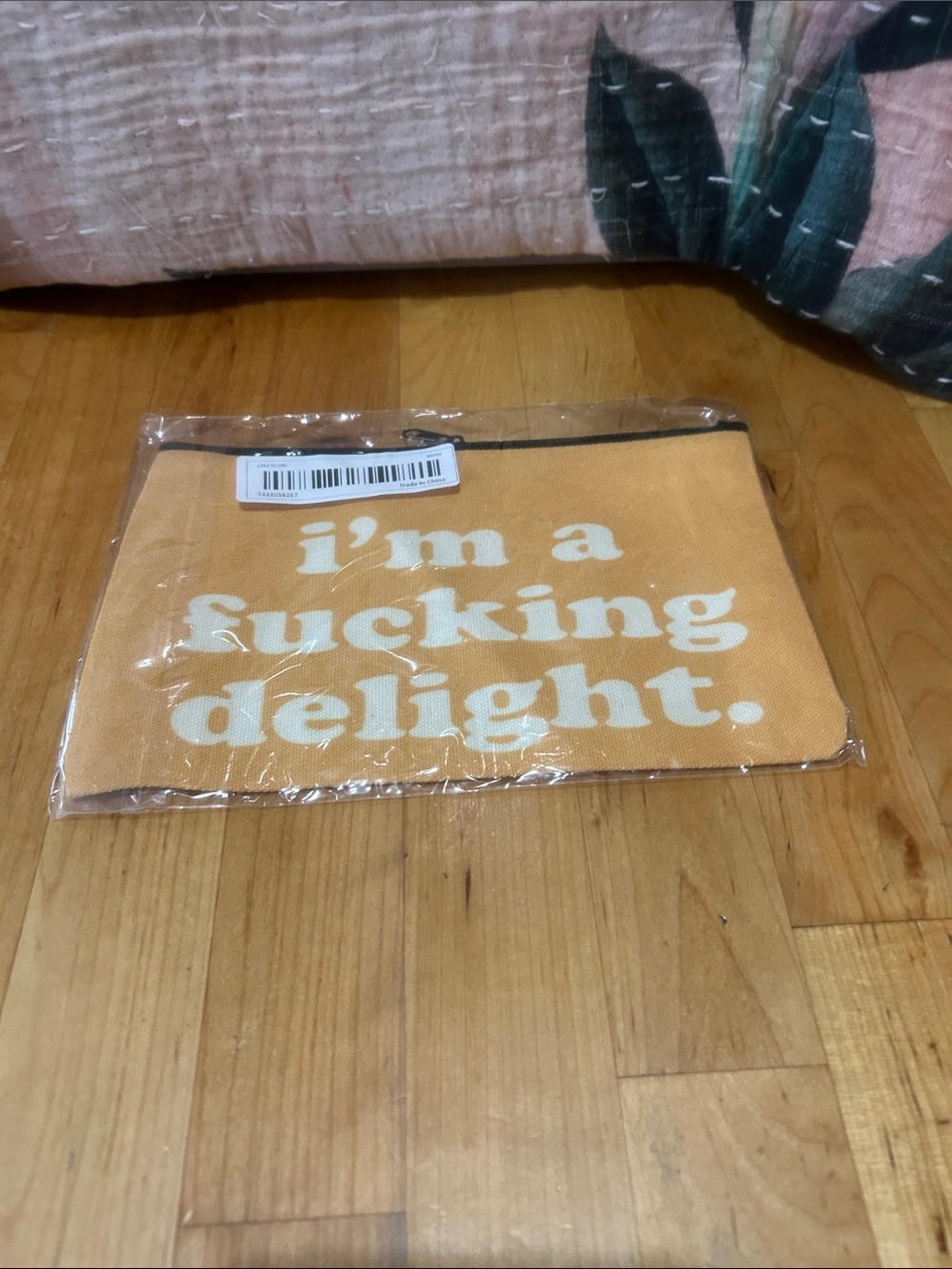 New I’m a delight zippered pouch